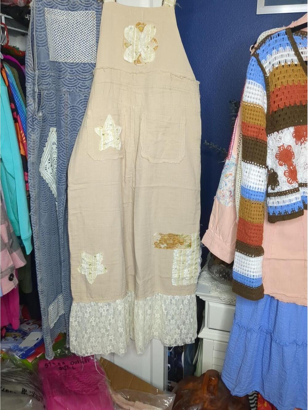 POL Boho Floral Patchwork Wide Leg Overalls Ruffle Bottom Jumpsuit Cream Large - Picture 8 of 8